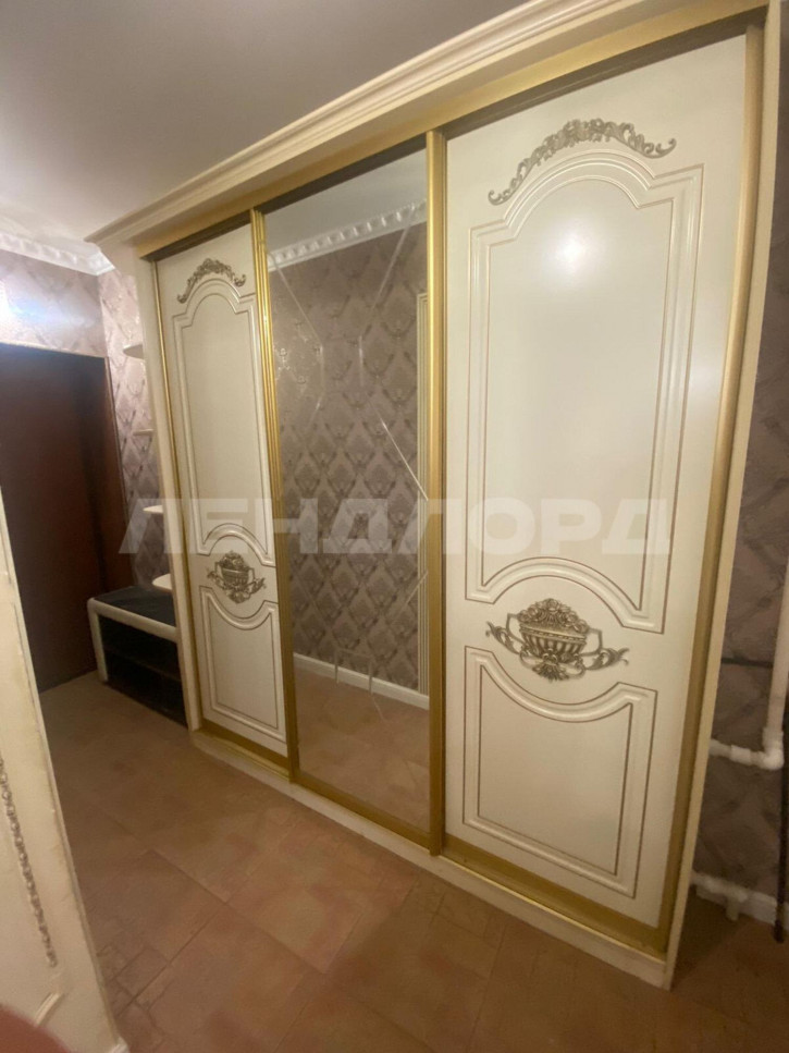 3-комн квартира улица Юпитера, 3