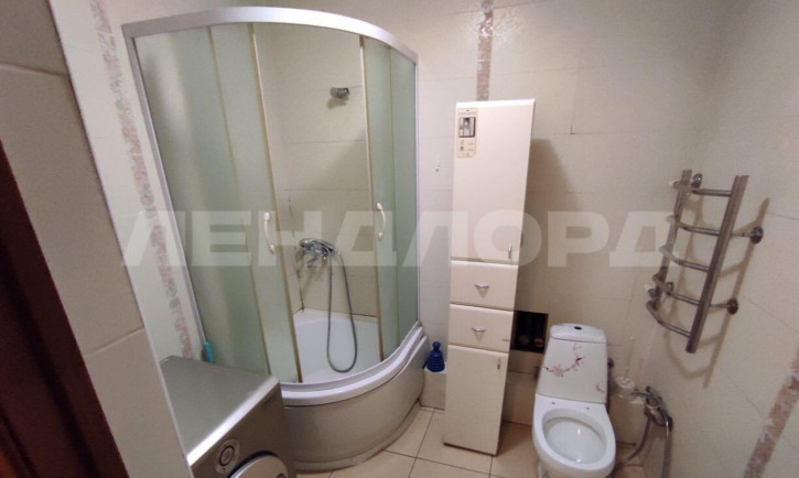 1-комн квартира улица Думенко, 13