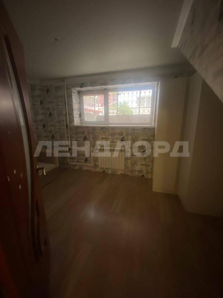 3-комн квартира улица Юпитера, 3