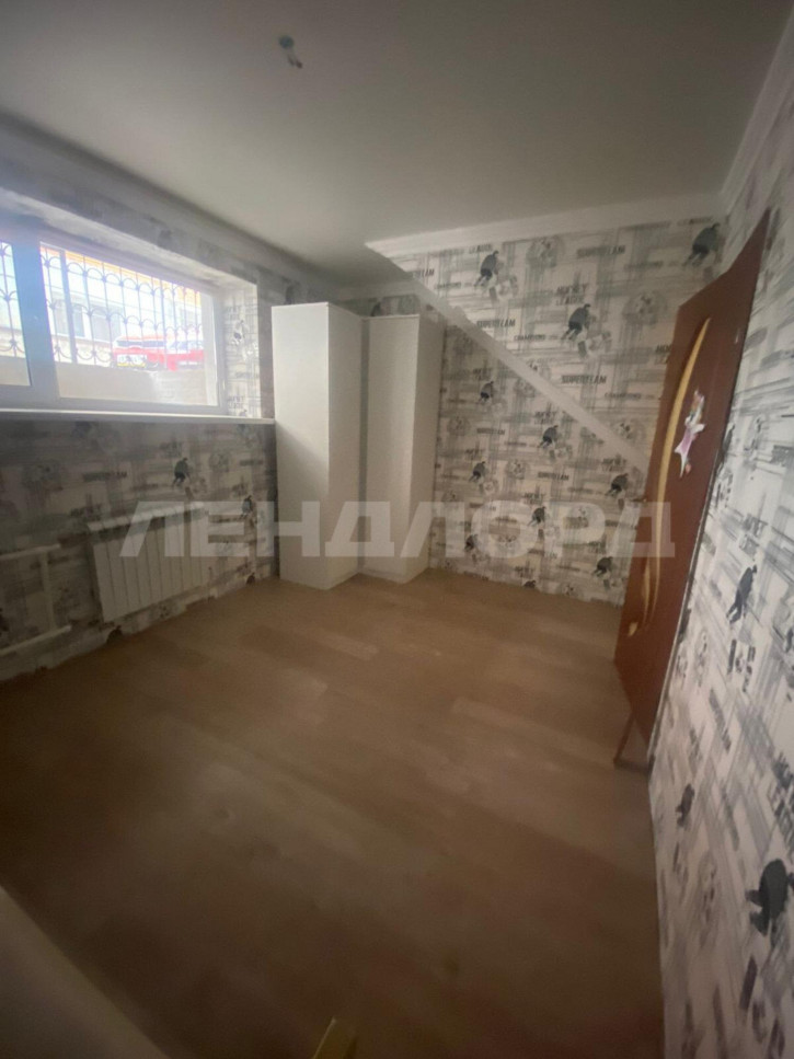 3-комн квартира улица Юпитера, 3