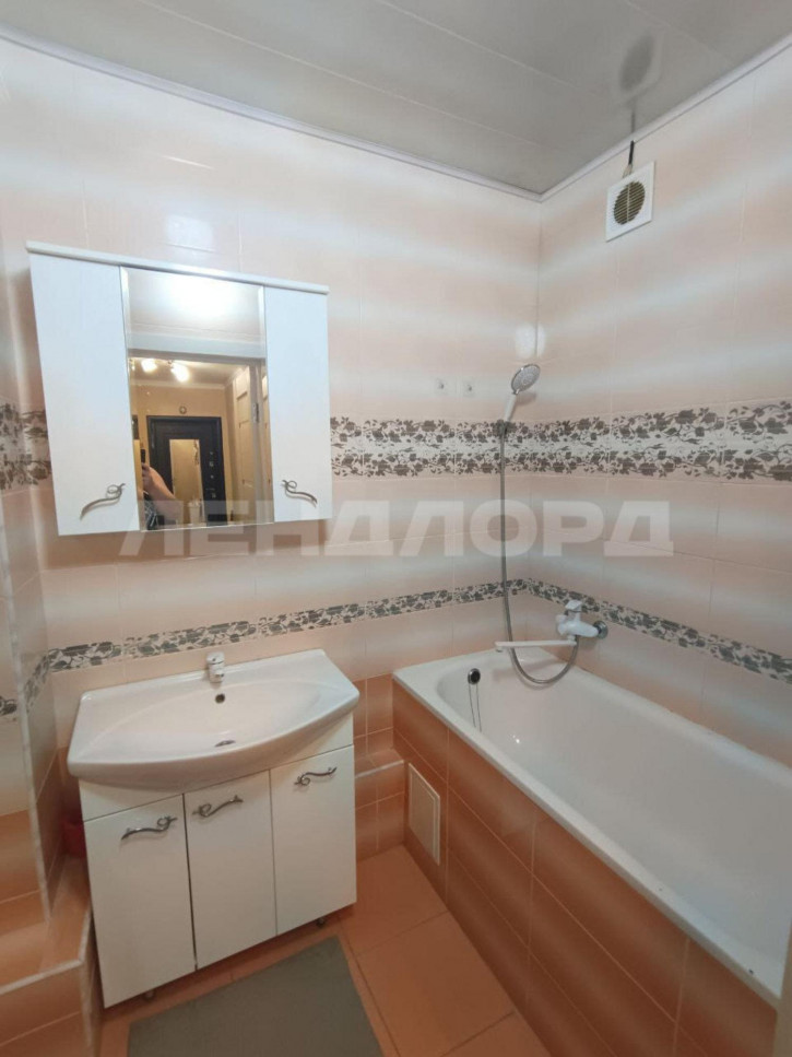 2-комн квартира улица Венеры, 21