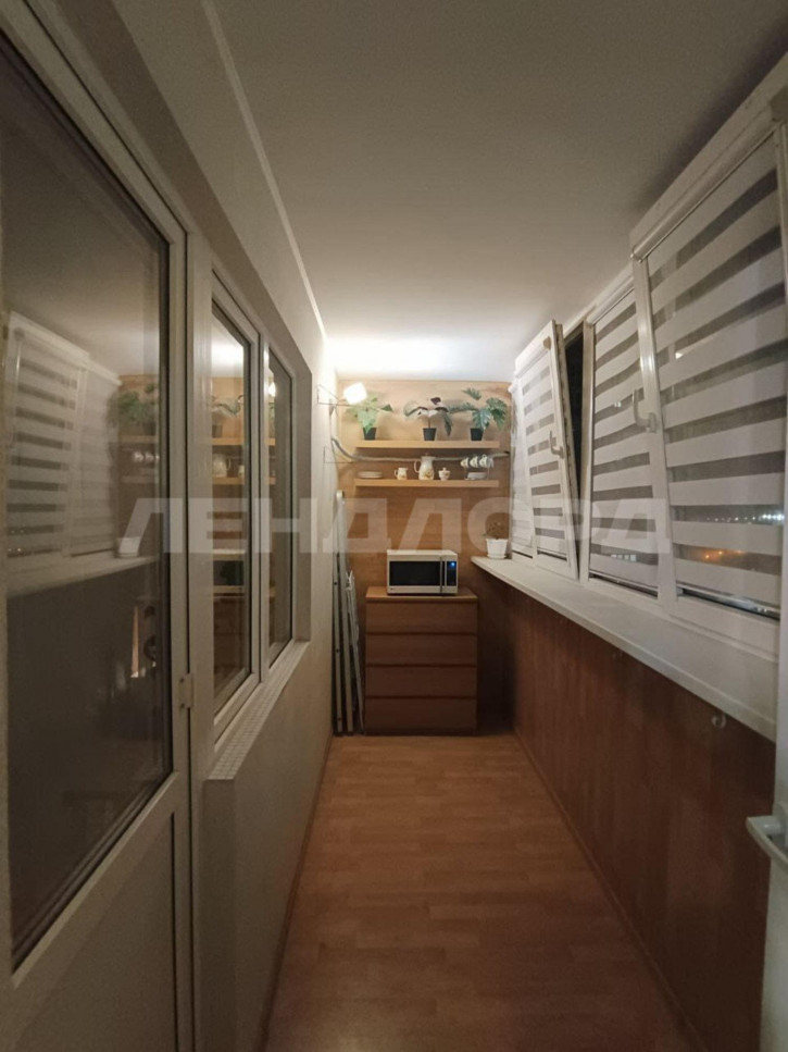 2-комн квартира улица Венеры, 21