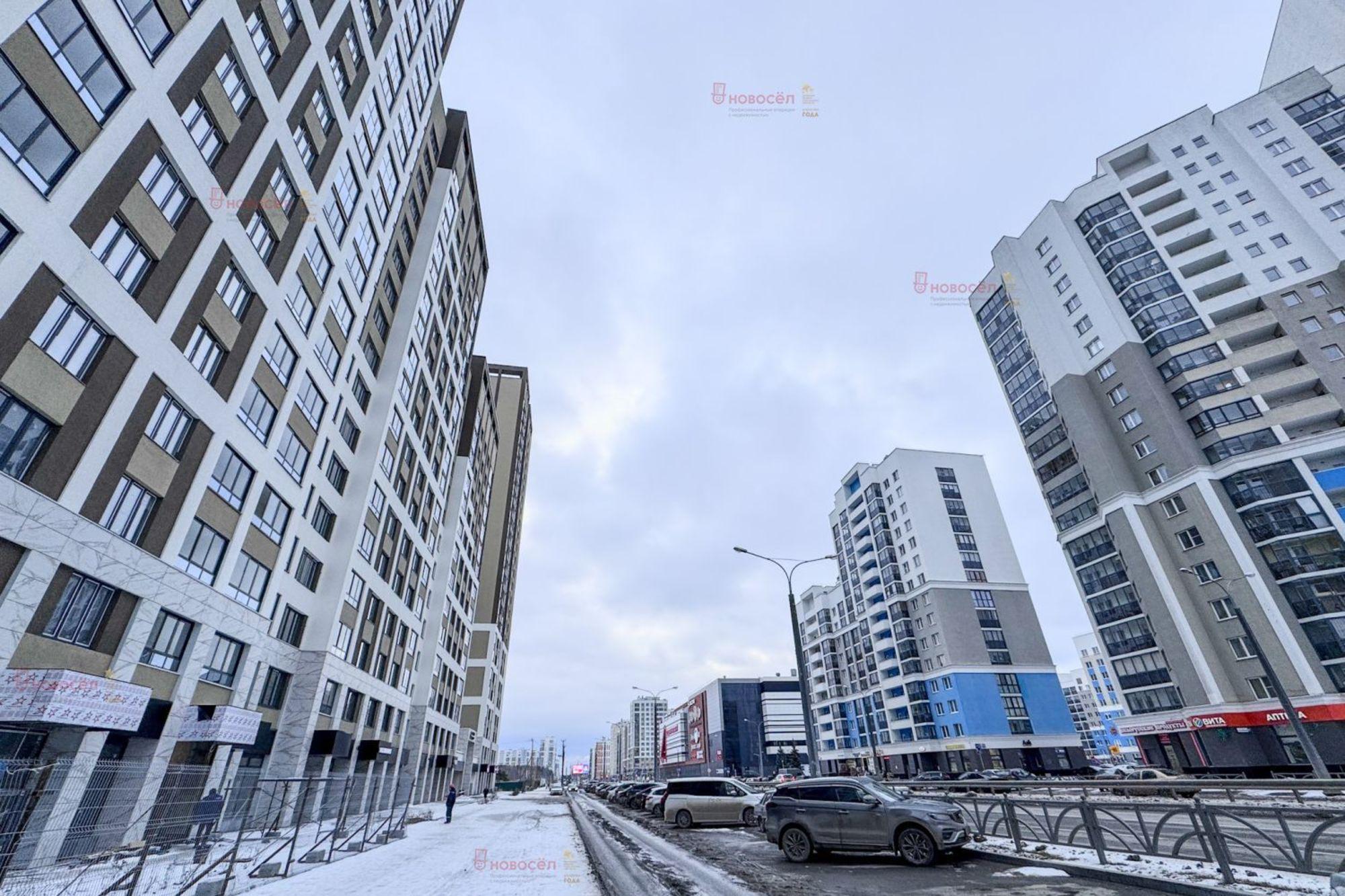 Купить торговое помещение за 67 263 900 рублей на Краснолесья 96/2