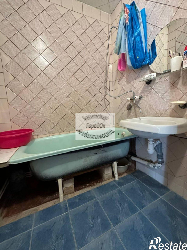 4-комн квартира Набережная ул, 7