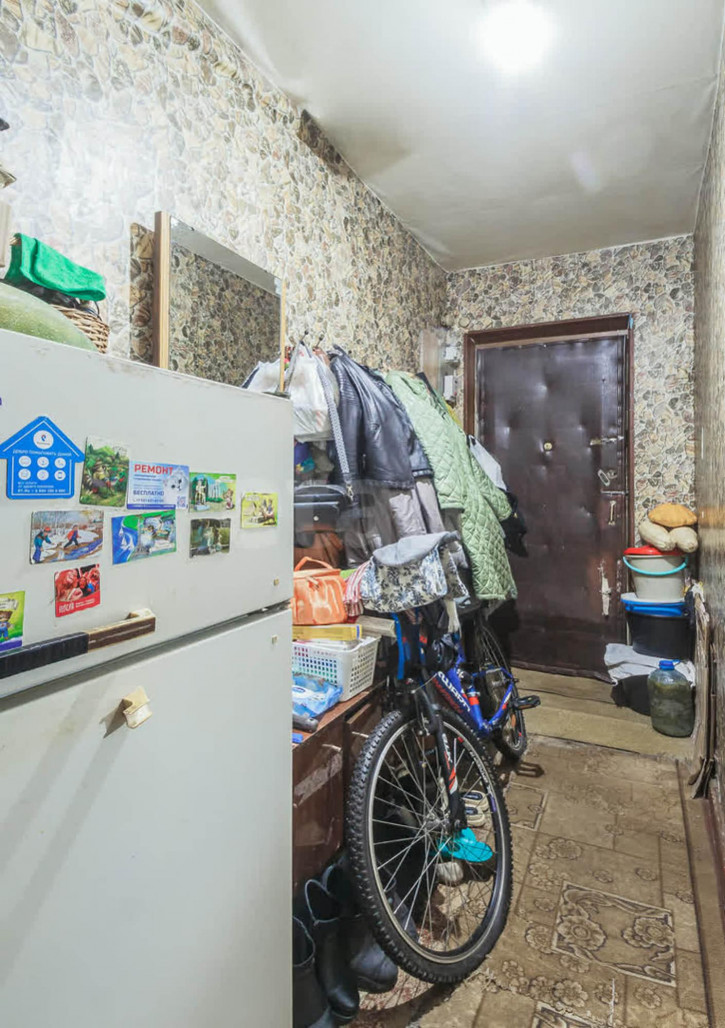 2-комн квартира улица Емельянова, 8 2-комн квартира улица Емельянова, 8