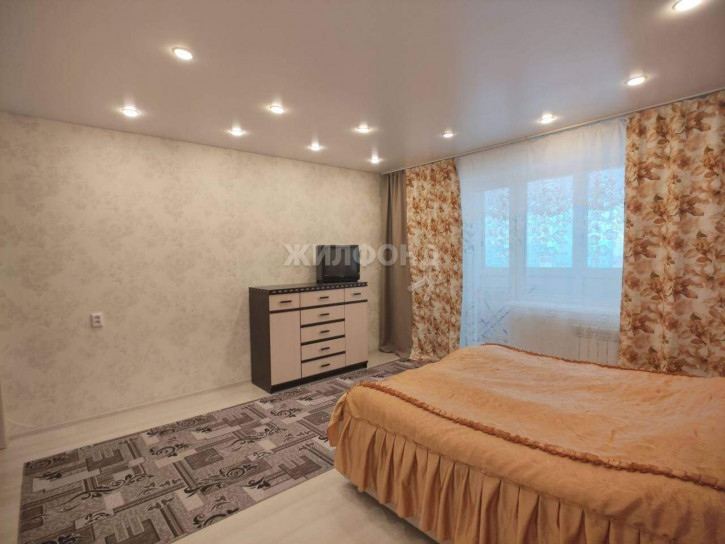 3-комн квартира Виктора Шевелева улица, д.18/1