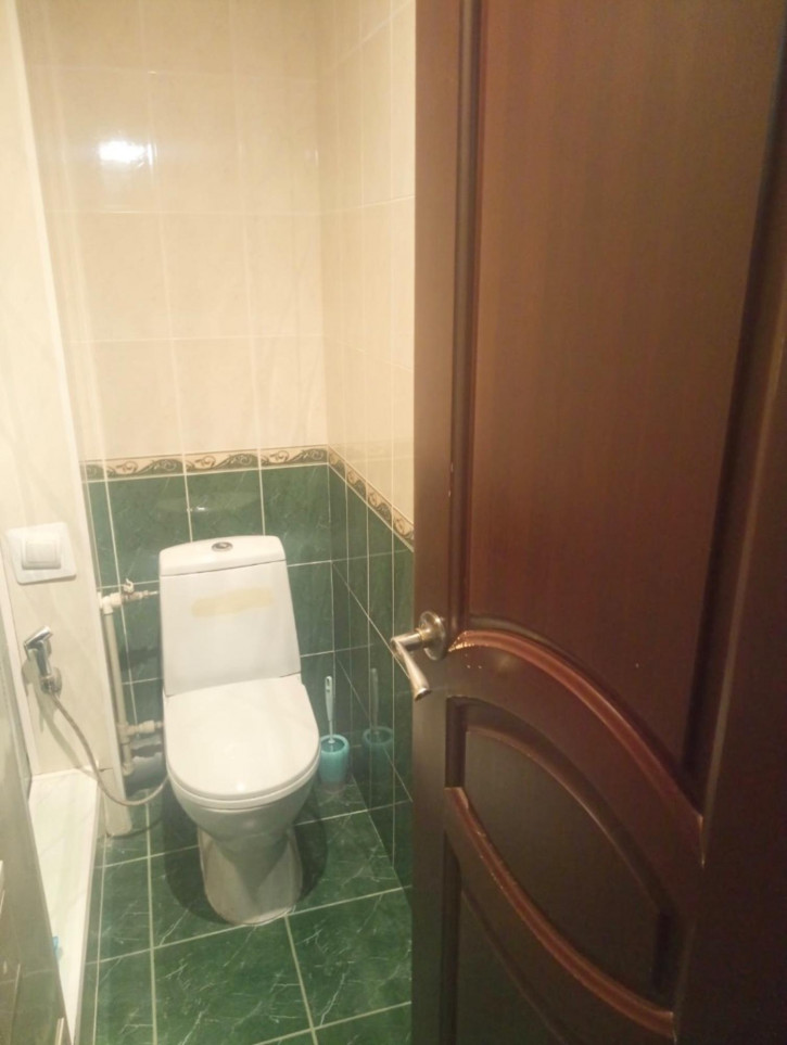 3-комн квартира улица Думенко,11Д