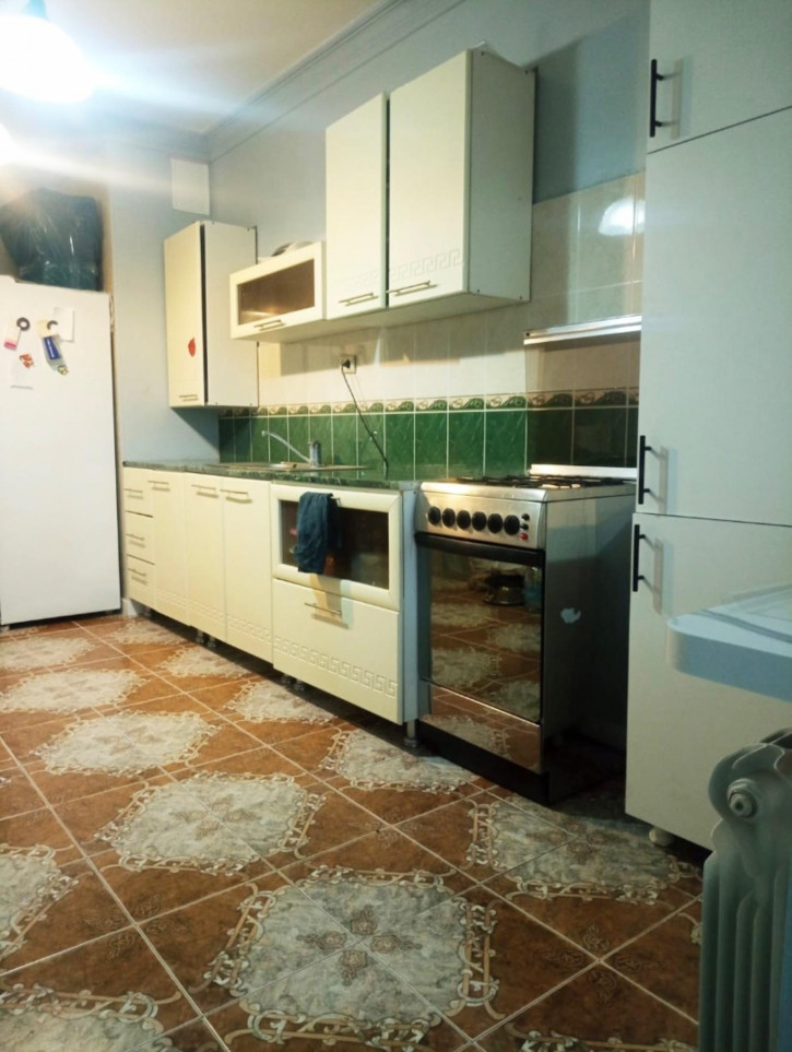 3-комн квартира улица Думенко,11Д