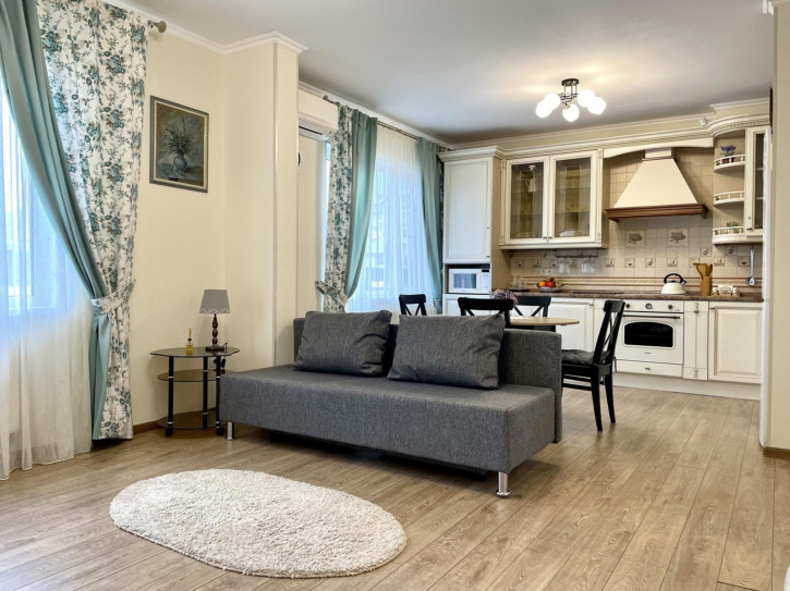 2-комн квартира улица Лукоморья, 2