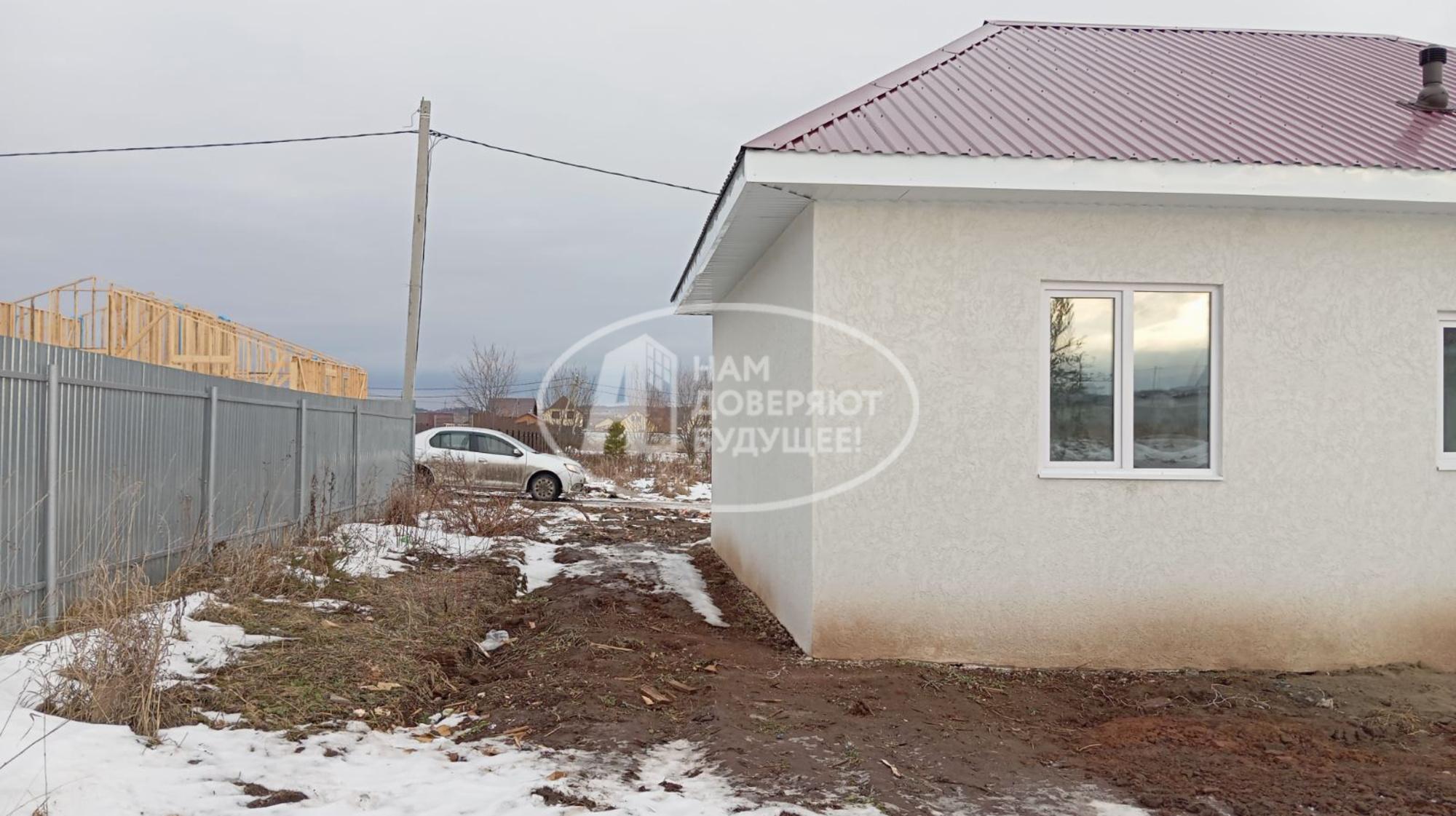 Купить дачу, дом, коттедж за 4 500 000 рублей на Лучистая улица