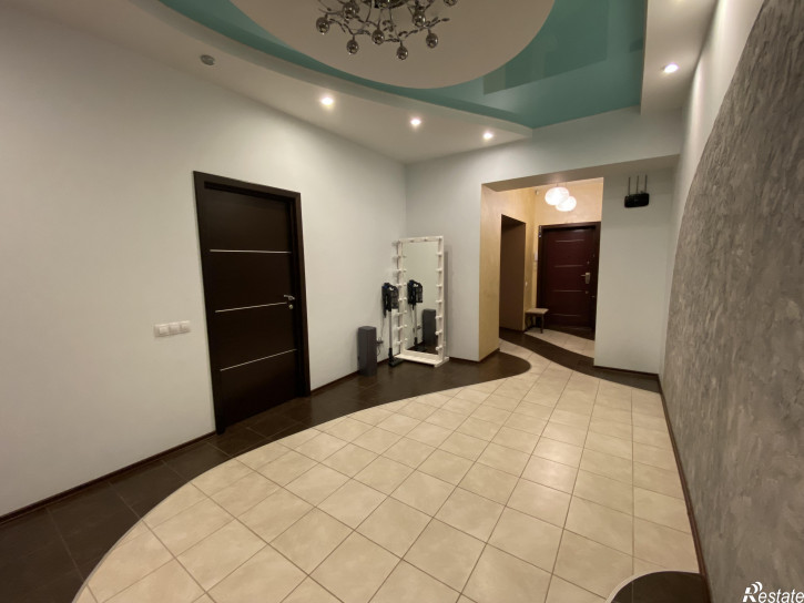 3-комн квартира Ленинская, 302