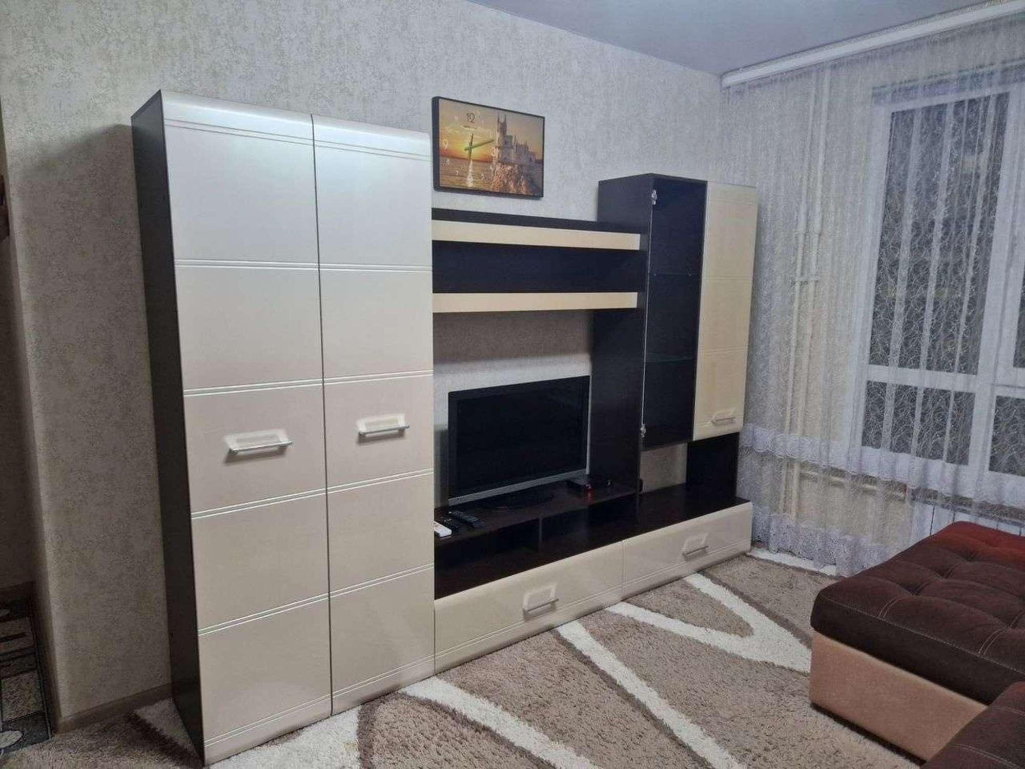 Сдать квартиру за 25 000 рублей на Алабина улица, 18