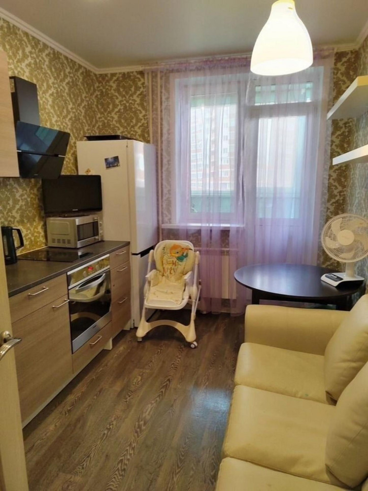 1-комн квартира Солнечная улица, 14