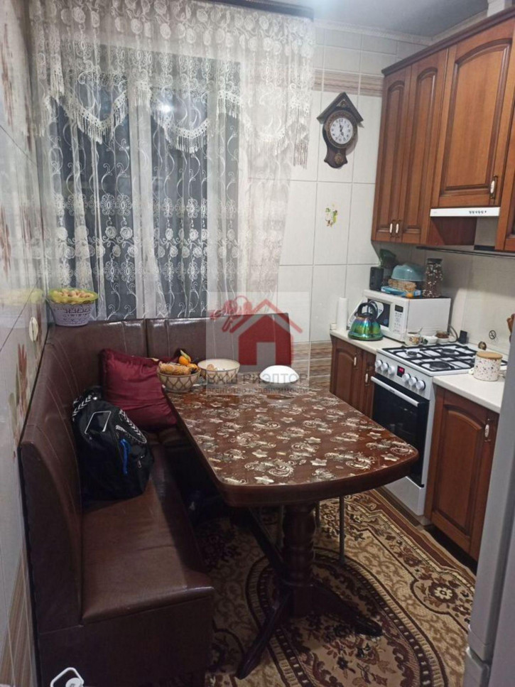 3-комн квартира Победы улица, 96 3-комн квартира Победы улица, 96