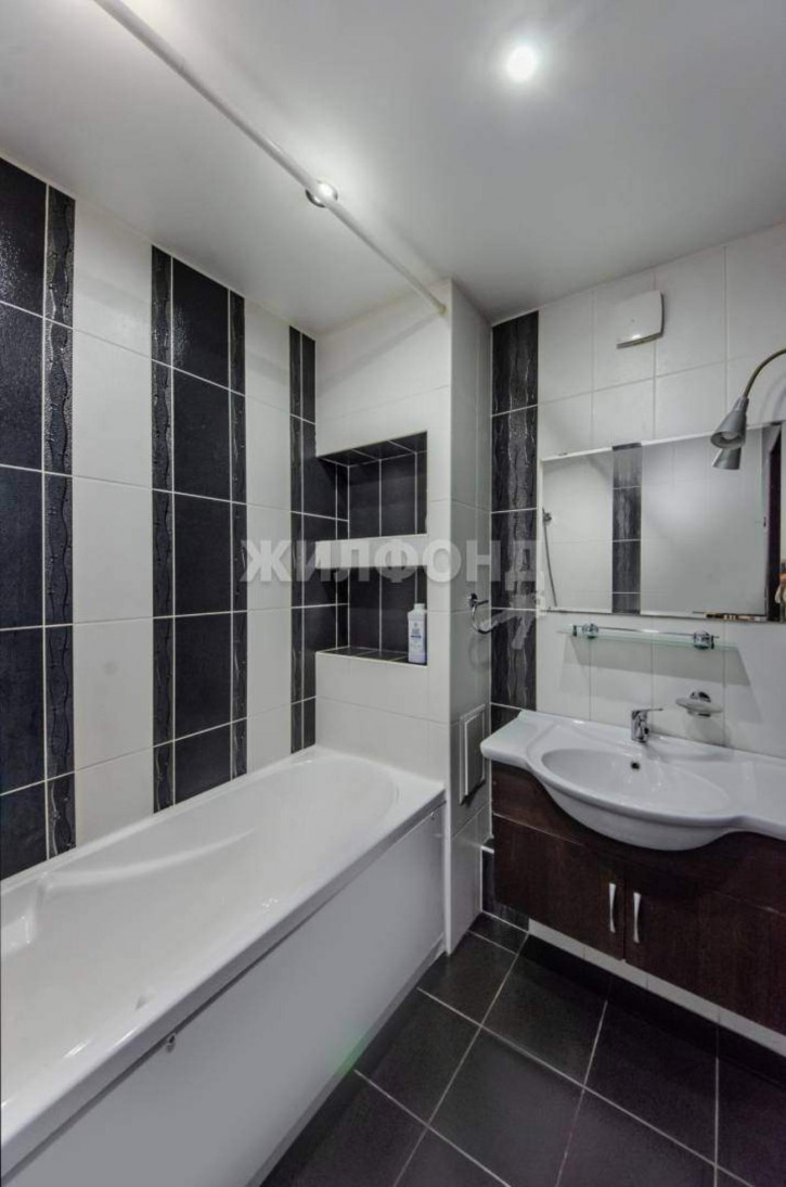 2-комн квартира Покрышкина улица, д.1