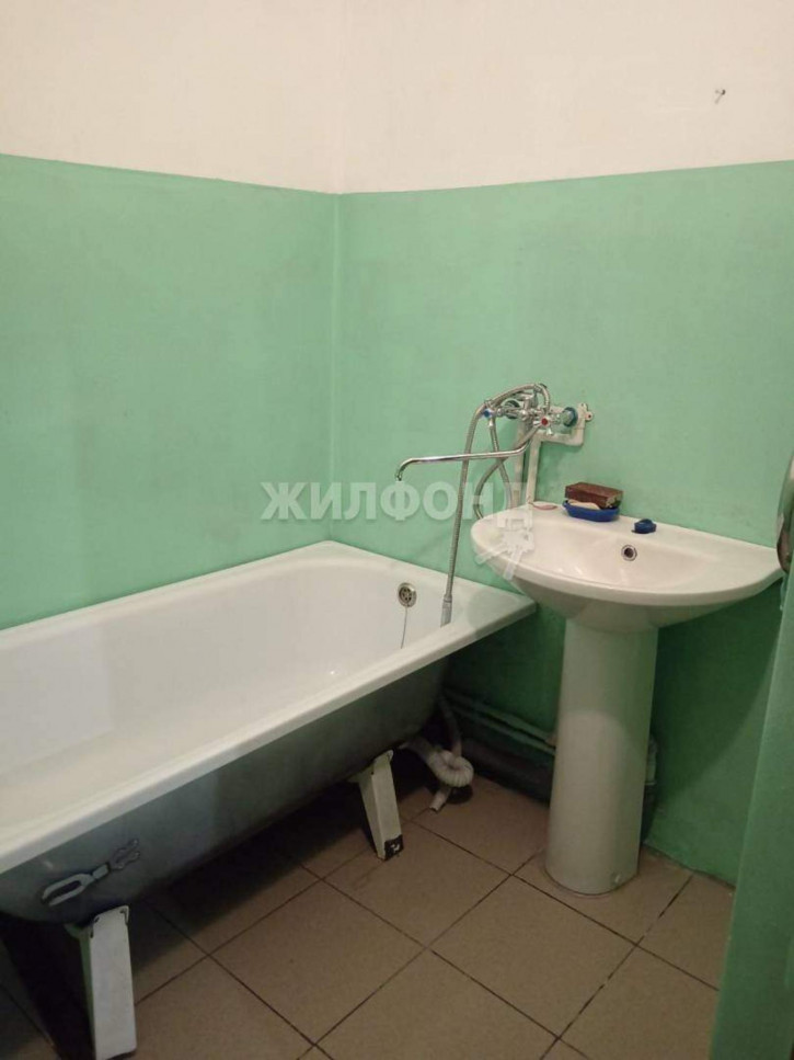 2-комн квартира Убсу-Нурская улица, д.8