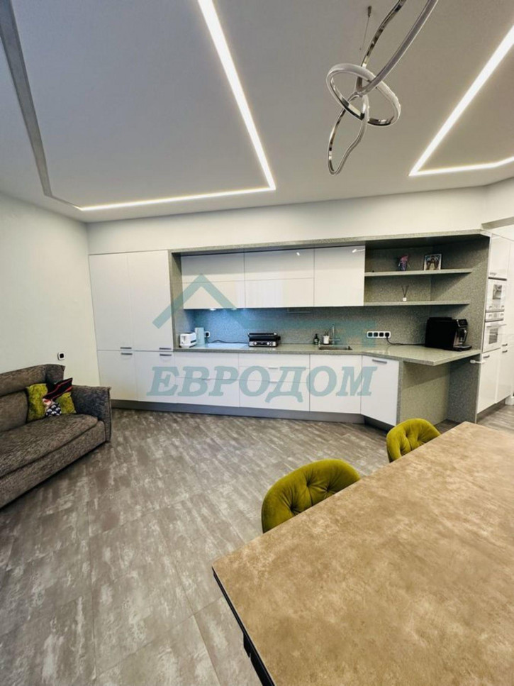 3-комн квартира ул. Некрасова,63