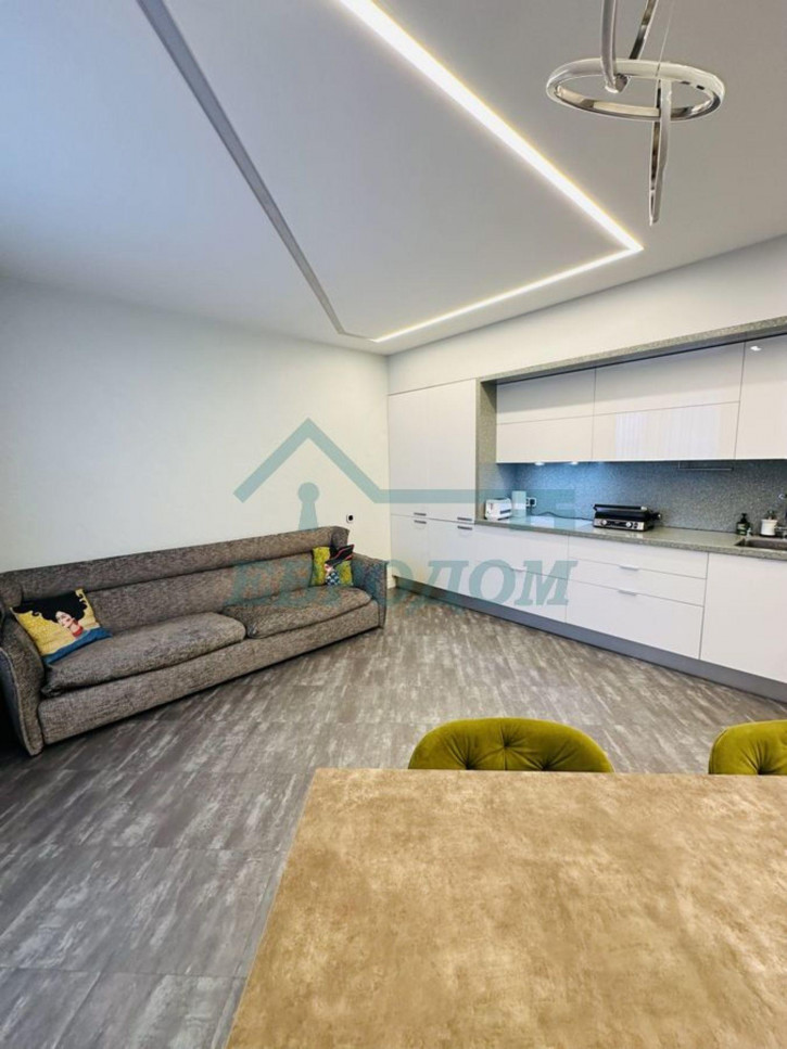 3-комн квартира ул. Некрасова,63
