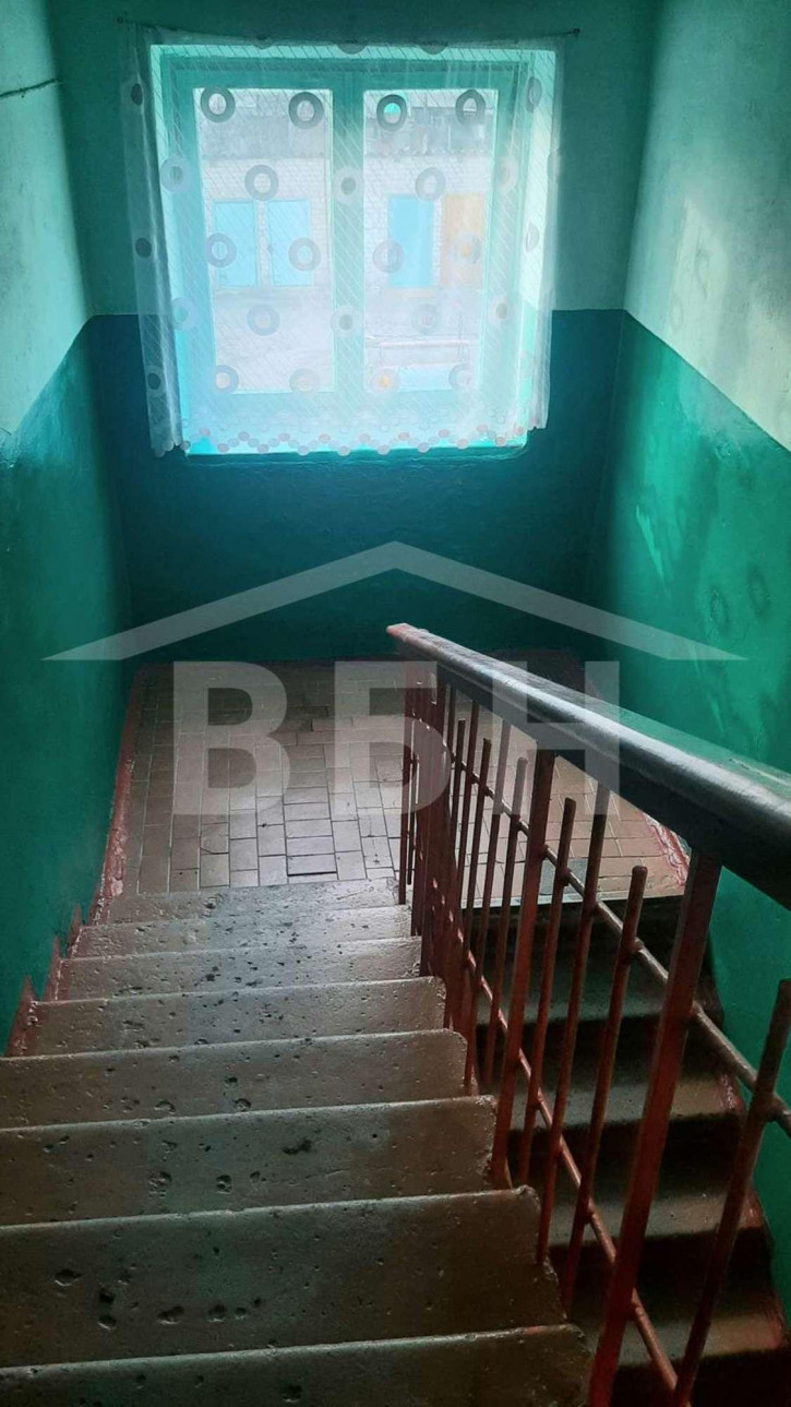 2-комн квартира Октябрьская улица, 77 2-комн квартира Октябрьская улица, 77
