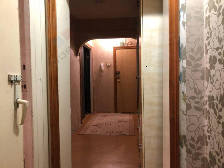 4-комн квартира Уральская ул, 182