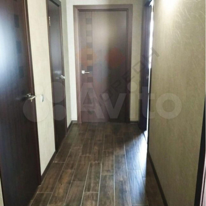 3-комн квартира Перова ул, 81