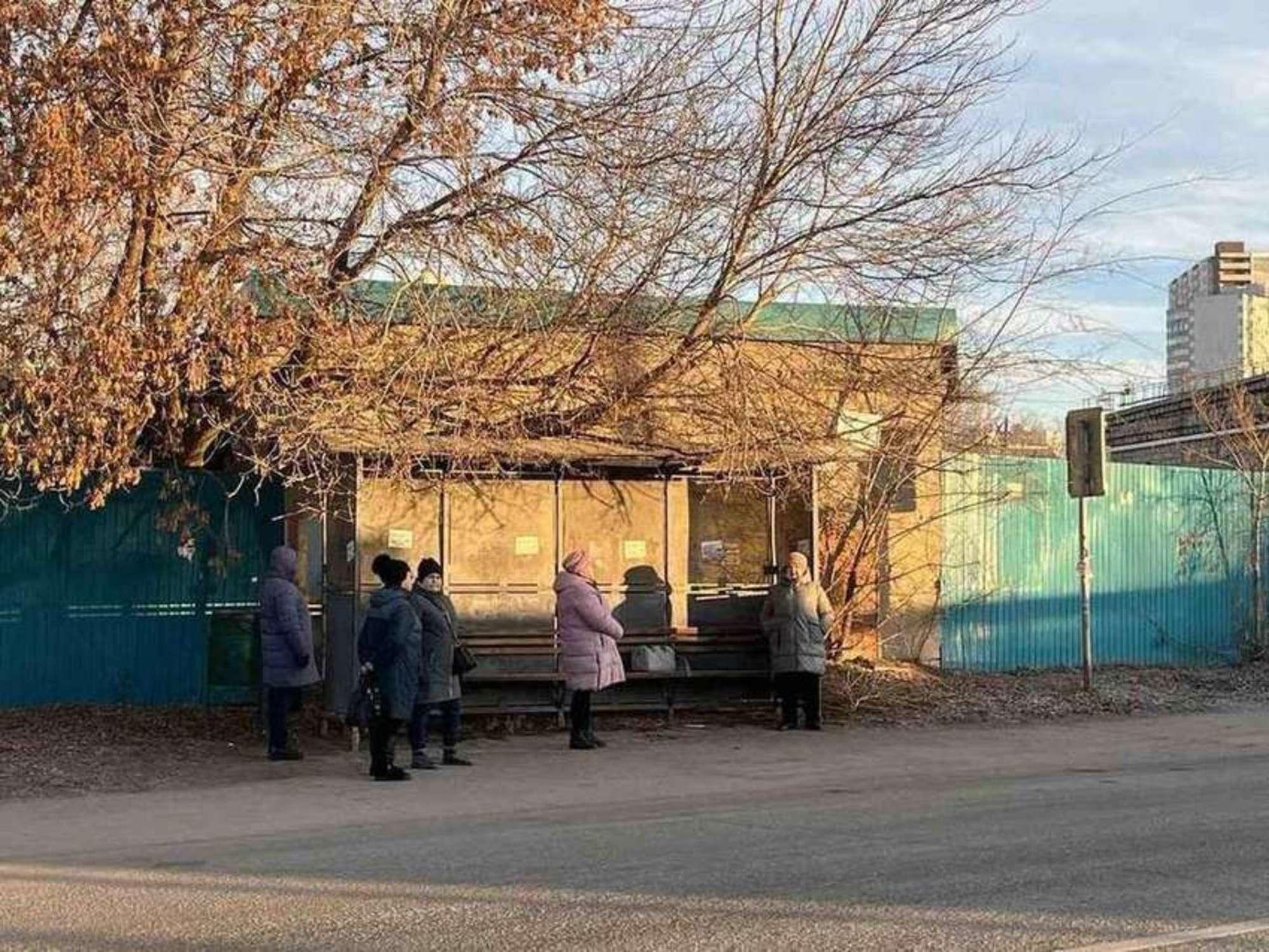 Сдать торговое помещение за 42 000 рублей на Неверова улица, 93