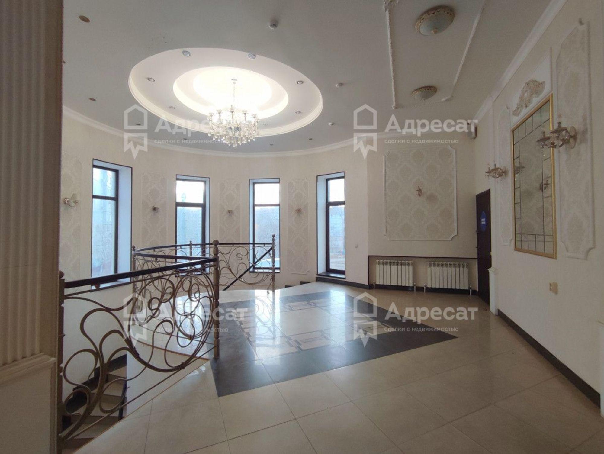 Купить торговое помещение за 98 000 000 рублей на ул.им. Менжинского,  д.15Б