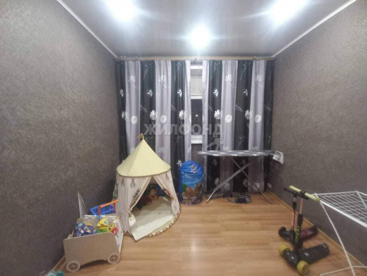 3-комн квартира Комсомольская улица, д.17