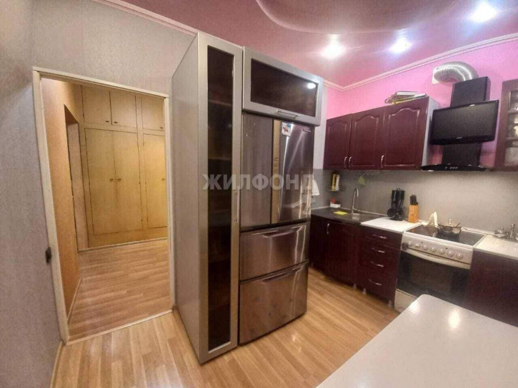 3-комн квартира Комсомольская улица, д.17