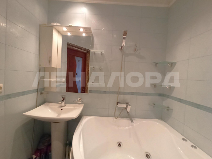 3-комн квартира улица Ерёменко, 60/11 3-комн квартира улица Ерёменко, 60/11