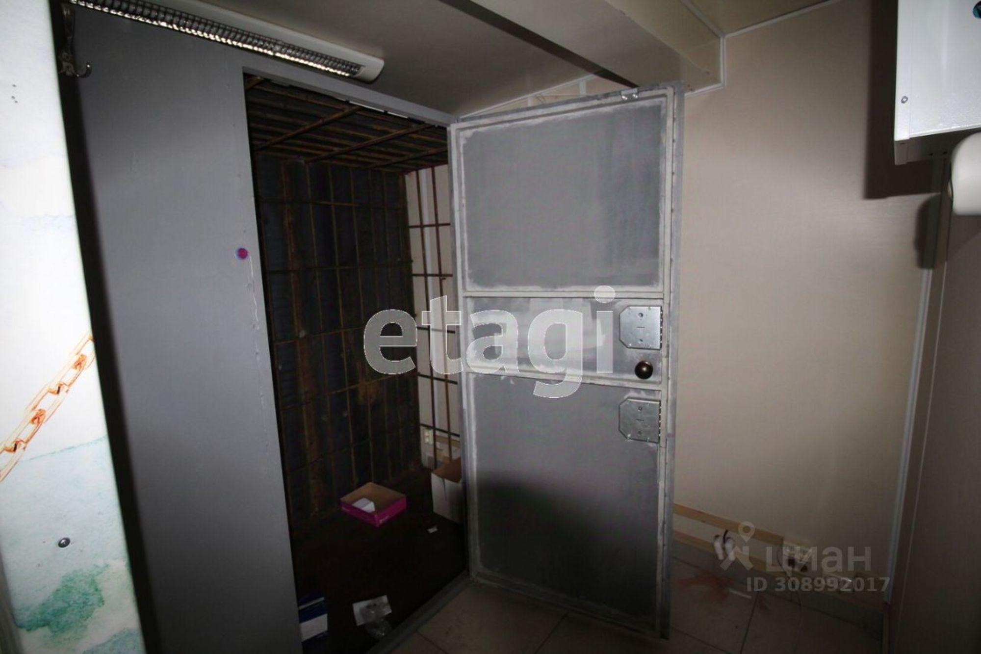 Купить торговое помещение за 9 069 060 рублей на улица Ленина, 1А