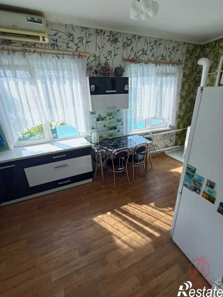 2-комн квартира улица Ленина, 4