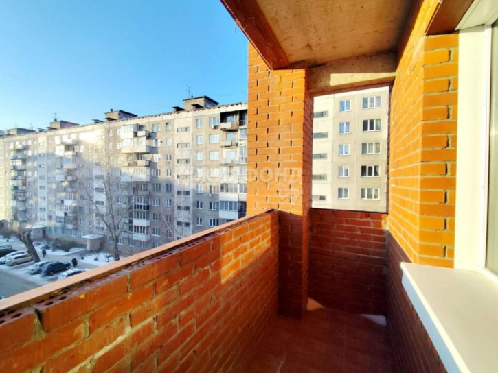2-комн квартира Связистов, 3/1