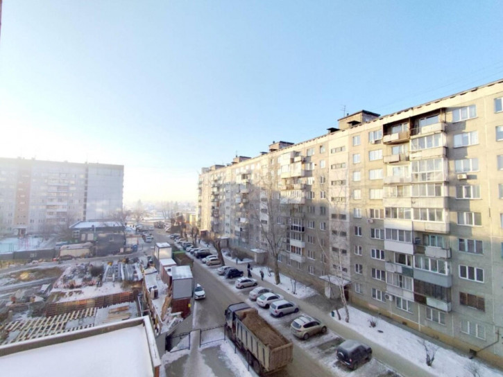 2-комн квартира Связистов, 3/1