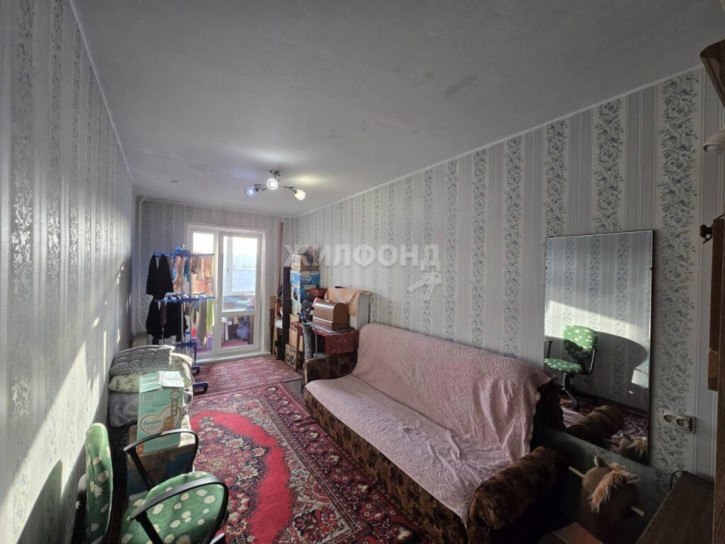3-комн квартира Танкистов, 21