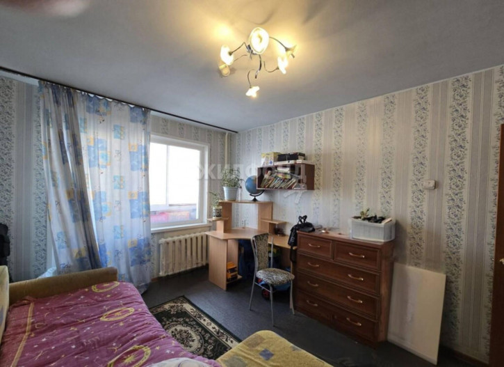 3-комн квартира Танкистов, 21