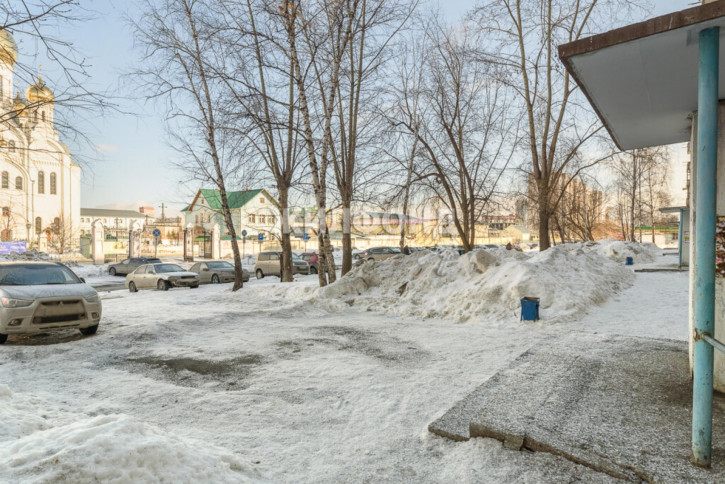 3-комн квартира Танкистов, 21