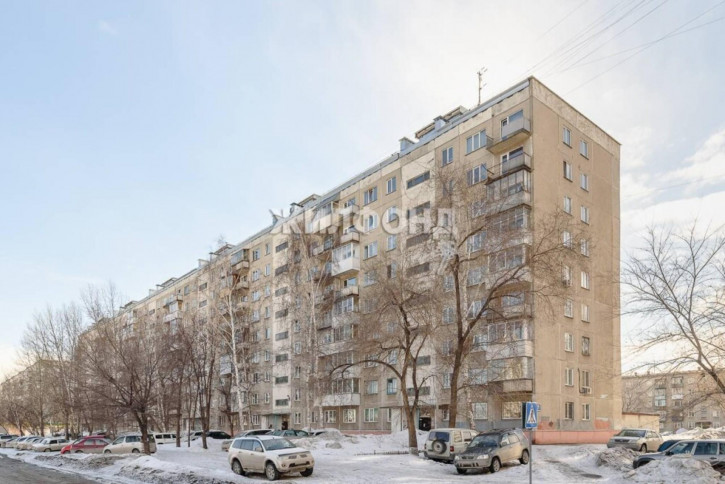3-комн квартира Танкистов, 21