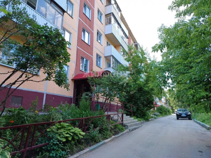 2-комн квартира Кошурникова, 13/1