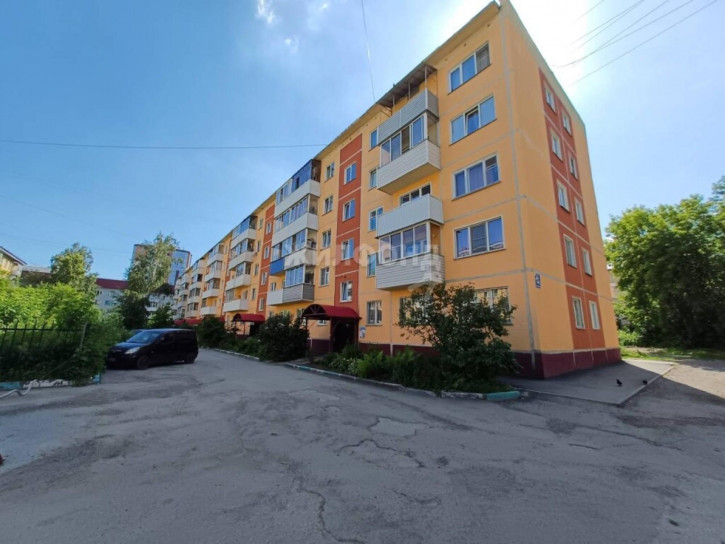 2-комн квартира Кошурникова, 13/1