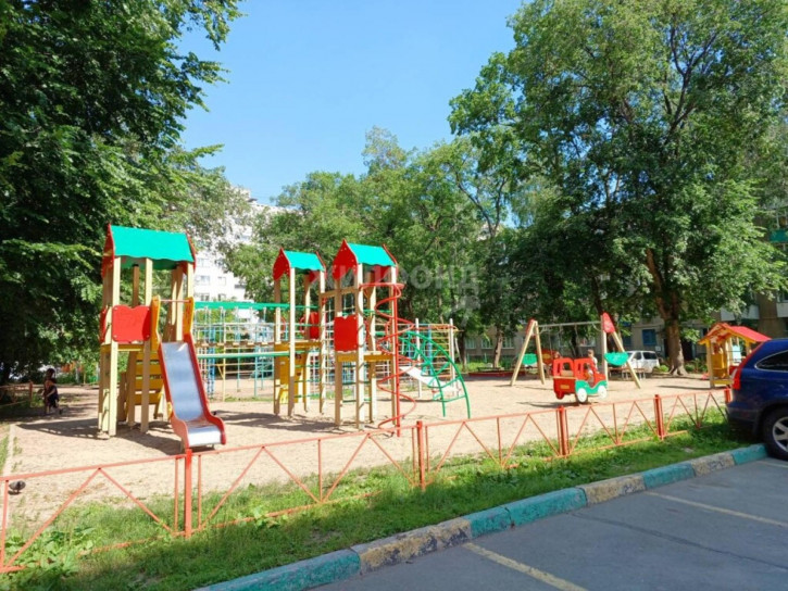 2-комн квартира Кошурникова, 13/1