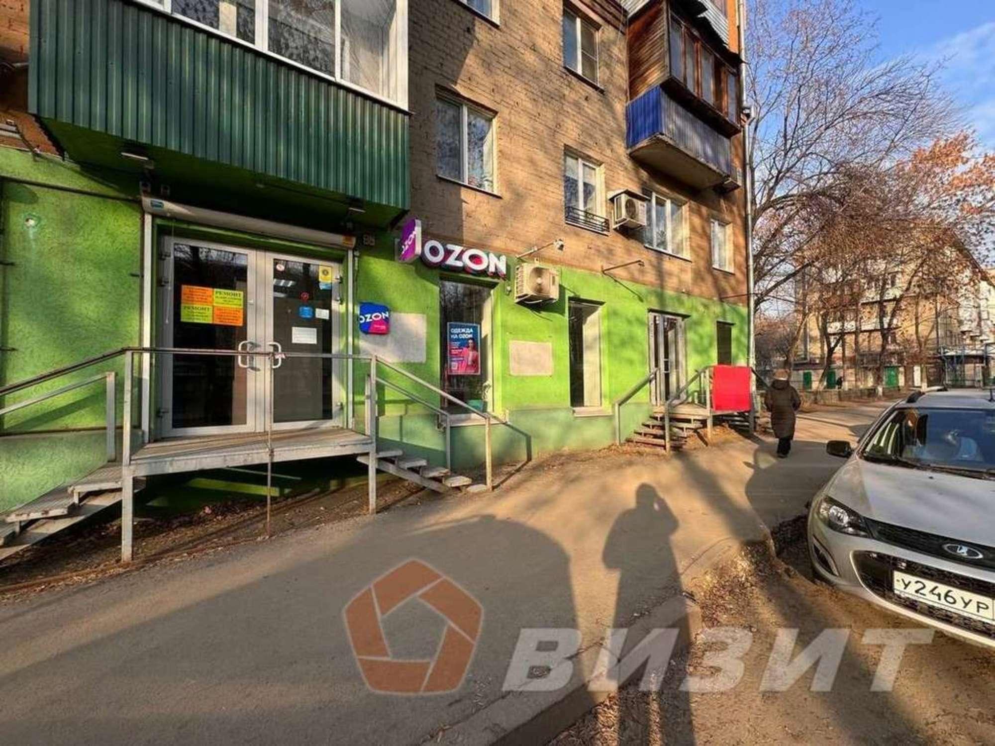 Сдать торговое помещение за 52 000 рублей на Металлургов проспект, 92