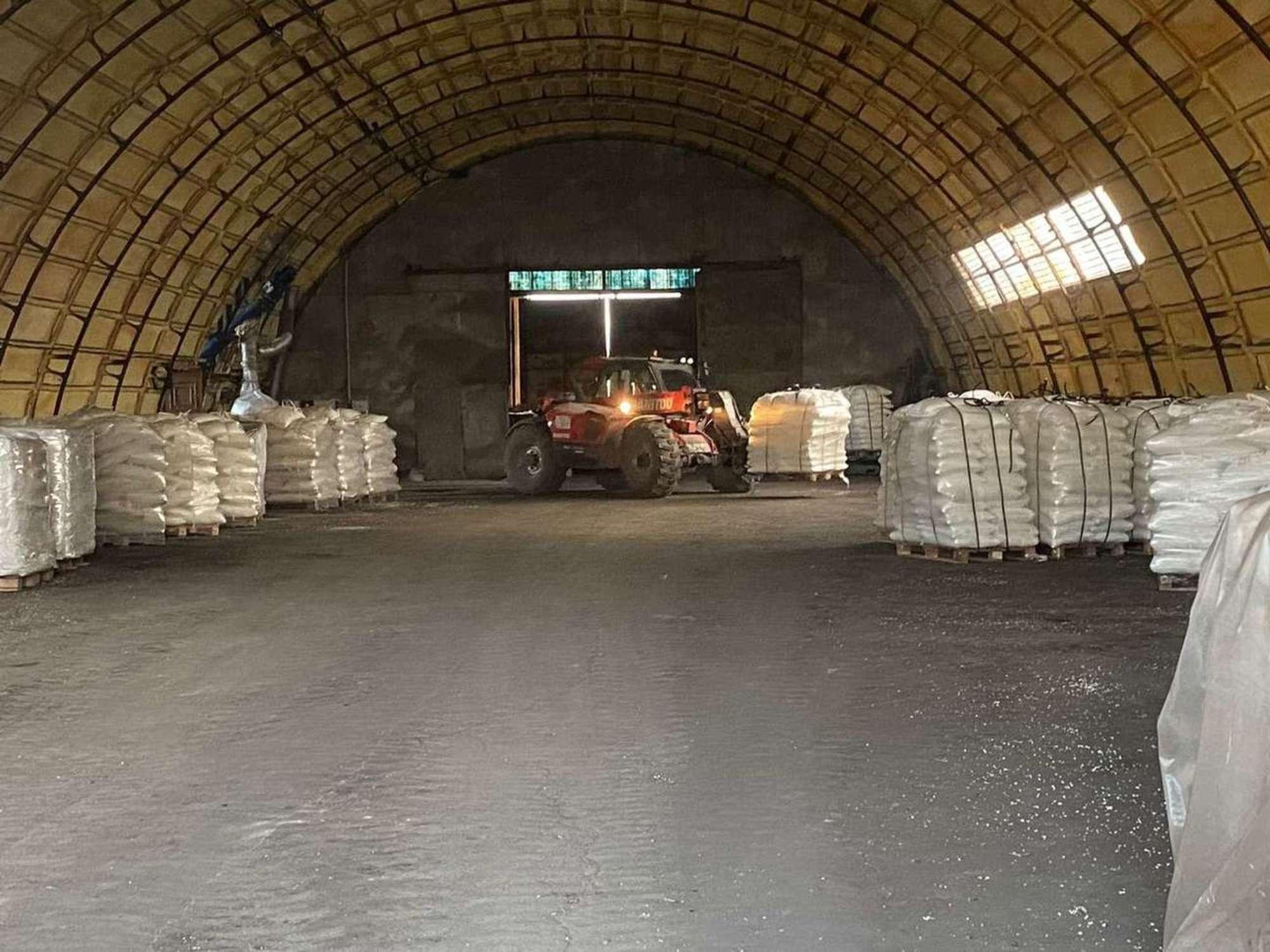 Купить складское помещение за 20 000 000 рублей на Коммунистическая улица