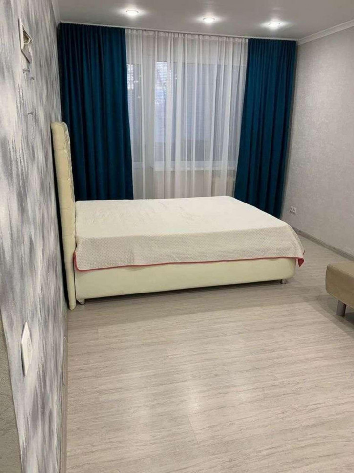 1-комн квартира Георгия Димитрова улица, 70