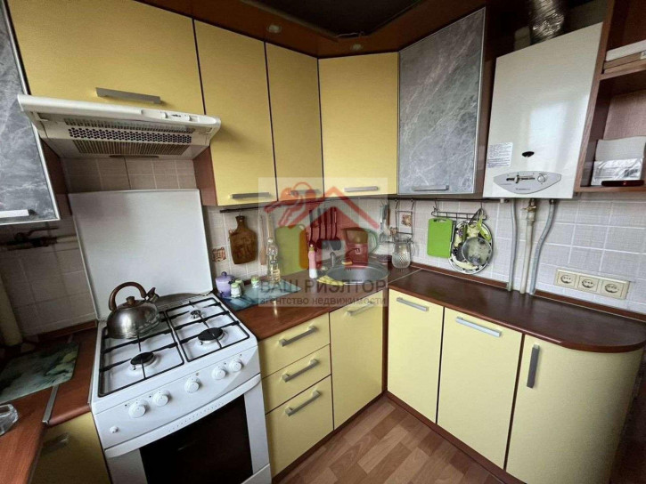 2-комн квартира Революционная улица, 138