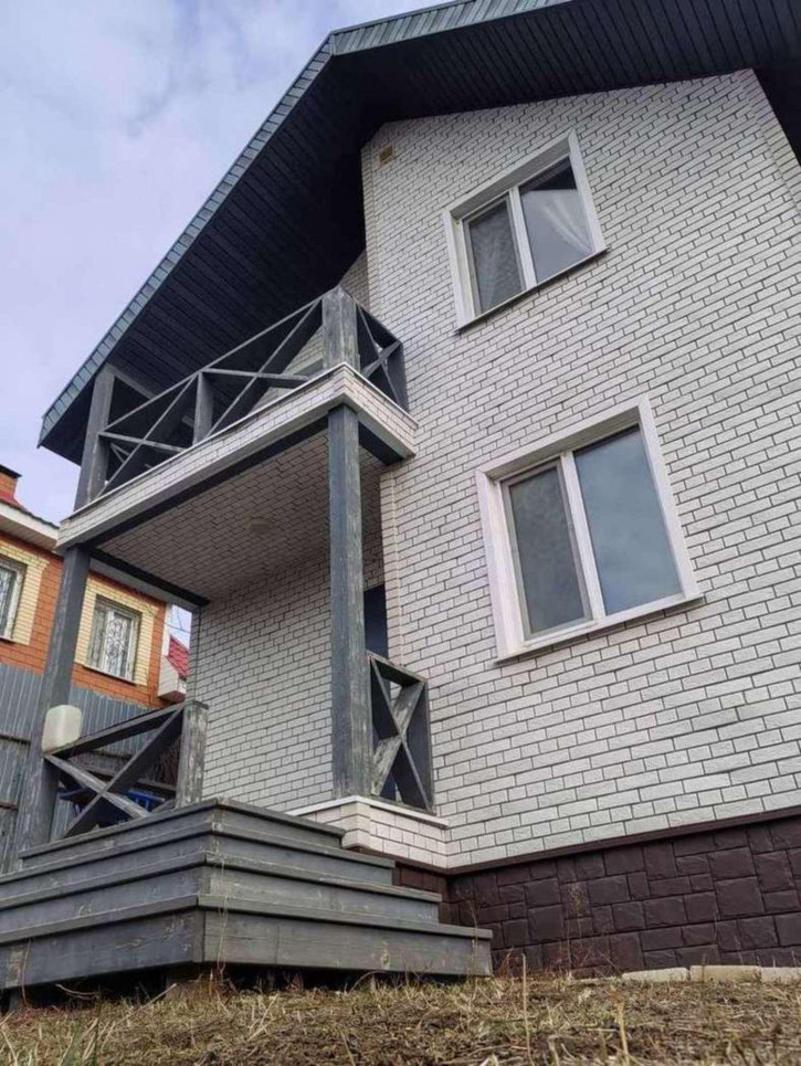 Коттедж/дом Белоярская улица, 20 Коттедж/дом Белоярская улица, 20