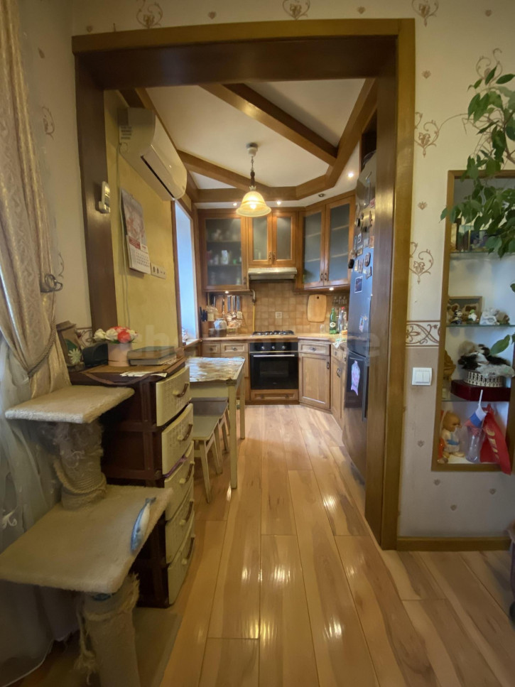 2-комн квартира Челюскинцев улица, д.32