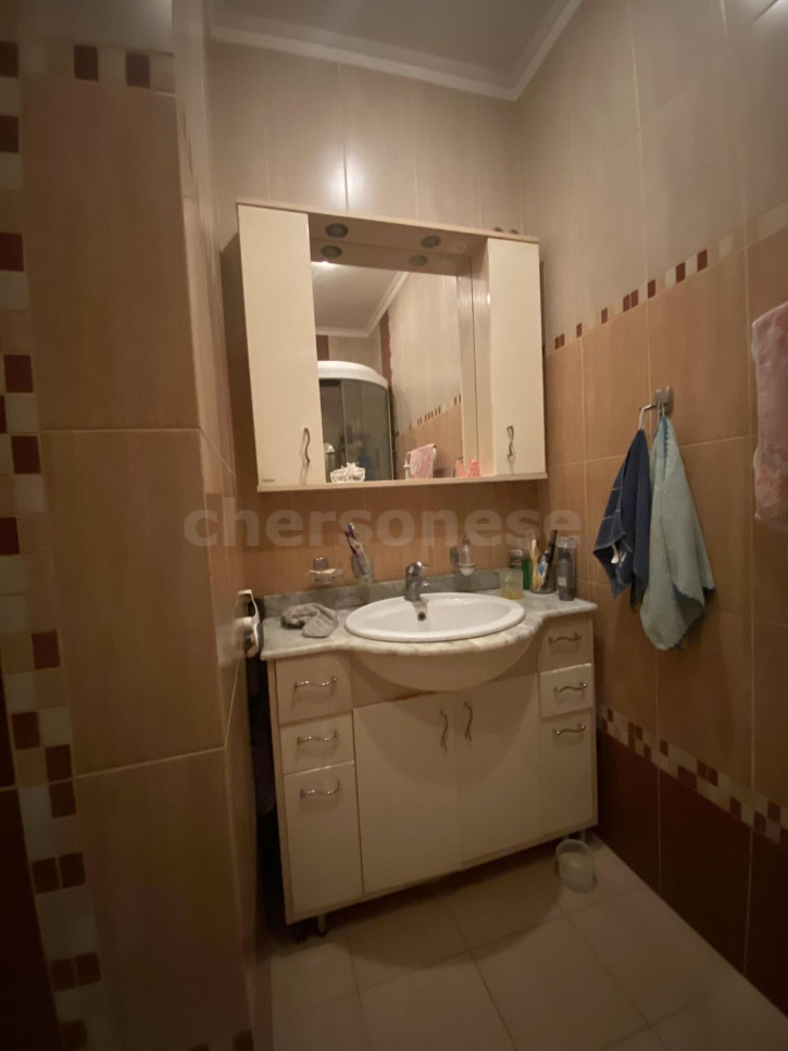 2-комн квартира Челюскинцев улица, д.32