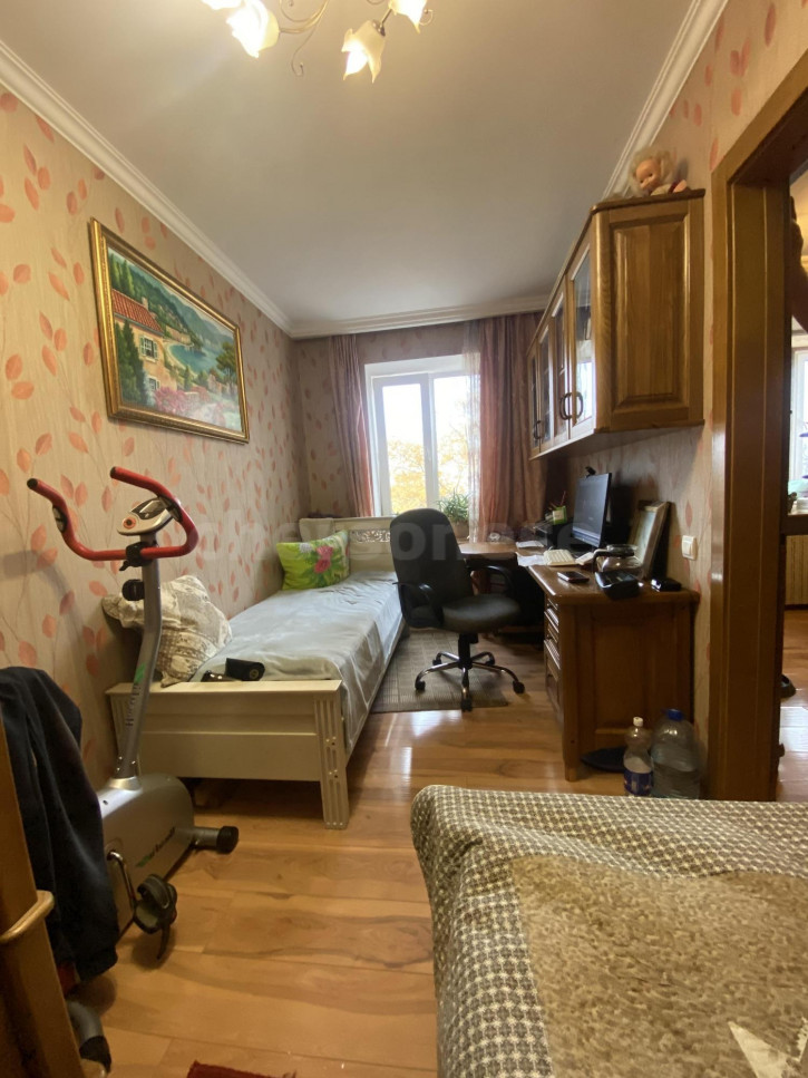 2-комн квартира Челюскинцев улица, д.32