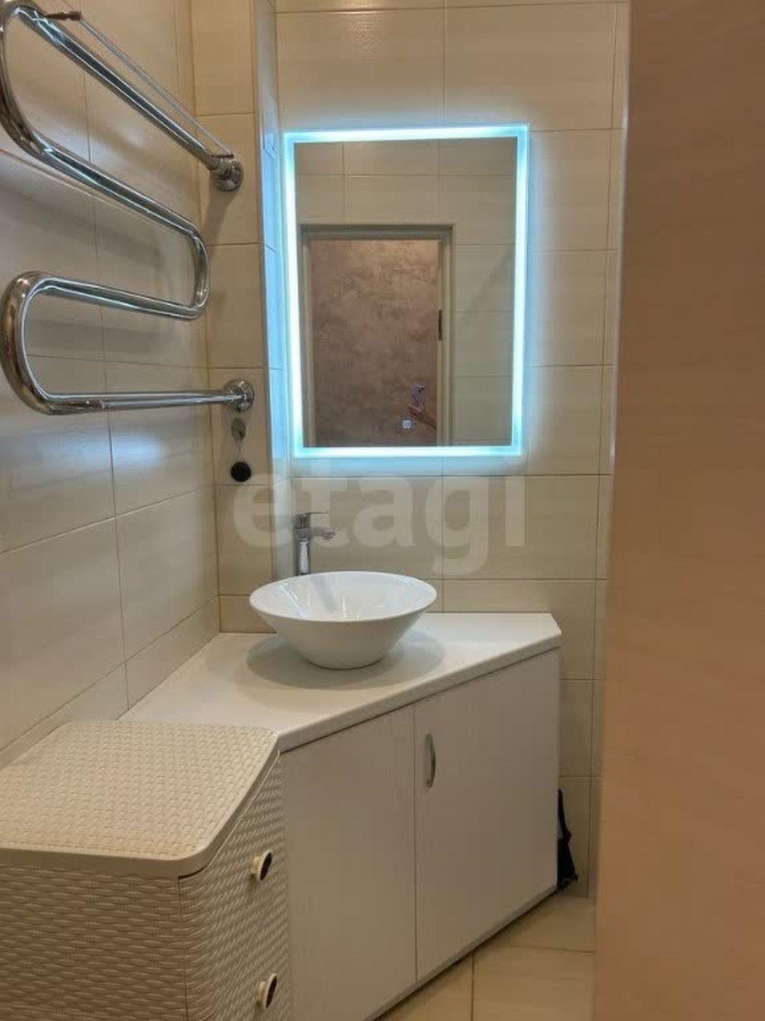 Купить квартиру за 5 500 000 рублей на Пречистенская набережная, 72